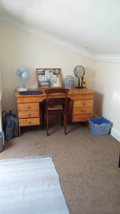 UPSTAIRS LOFT WITH DESK AND DOUBLE BED SLEEPER COUCH