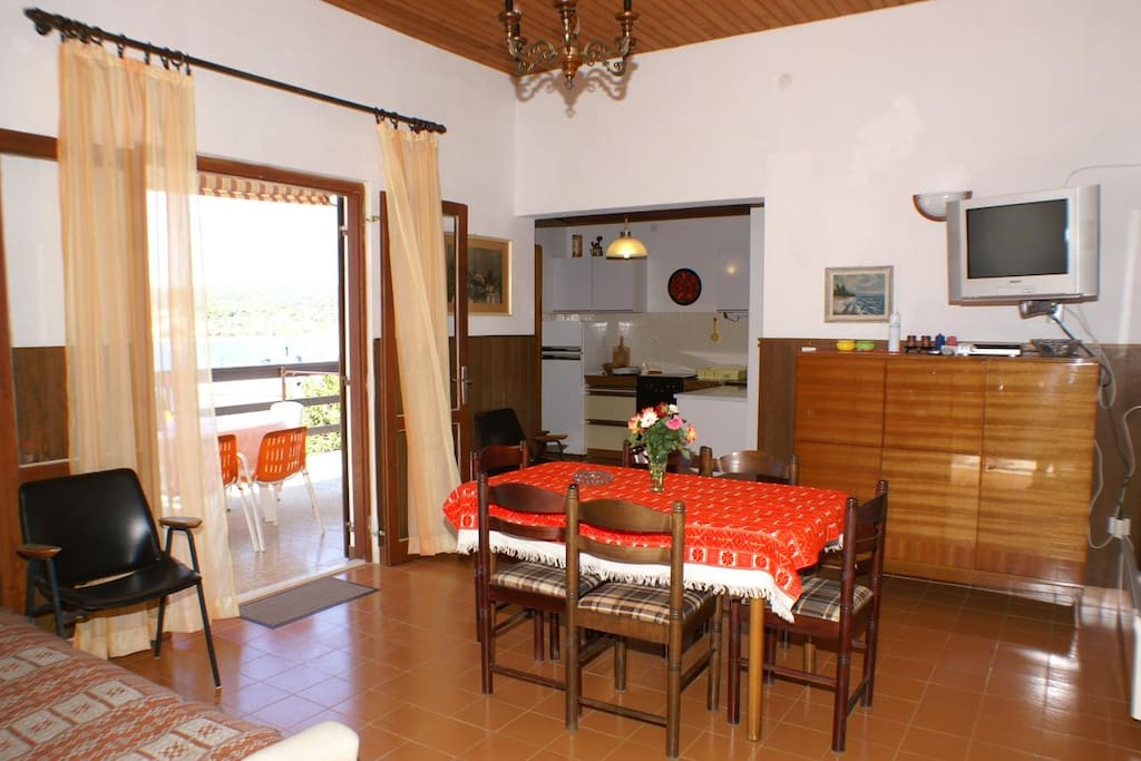Dining room, Surface: 18 m²