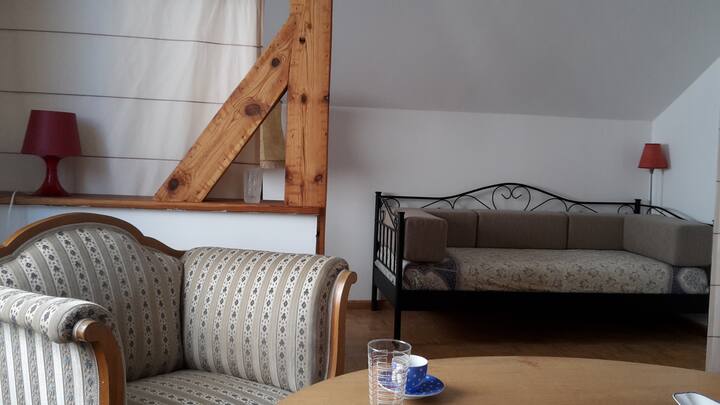 带可拆卸区域的客厅