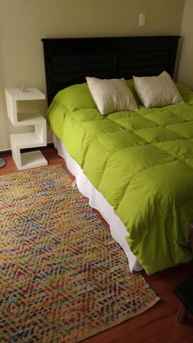 Cómoda cama de dos plazas