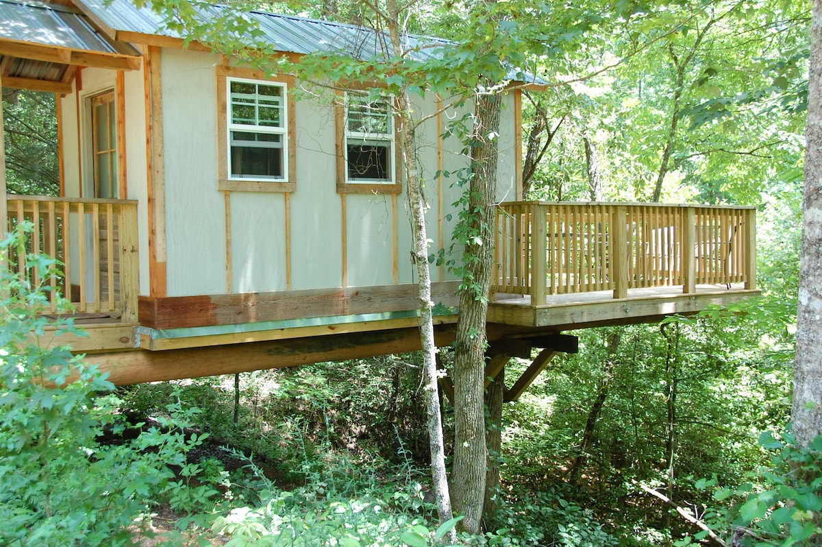 tree house airbnb near me