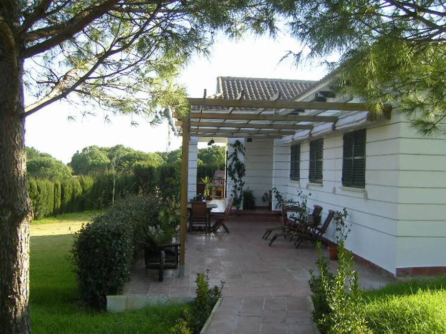 VILA CORTA ATALAYA (COUNTRY, BEACH & GOLF)
Bellavista Golf Club.
LA DEHESA GOLF AREA.
ALJARAQUE. HUELVA. SPAIN.
TO ENJOY GOLF, THE BEST BEACHES OF THE COAST OF SPAIN AND HUELVA GASTRONOMY... AND SPANISH SUN.