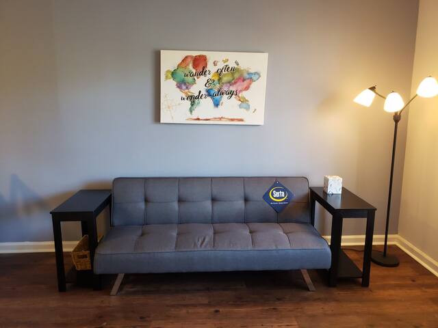 Private Studio Apt - Minutes to DPAC, Duke & More!