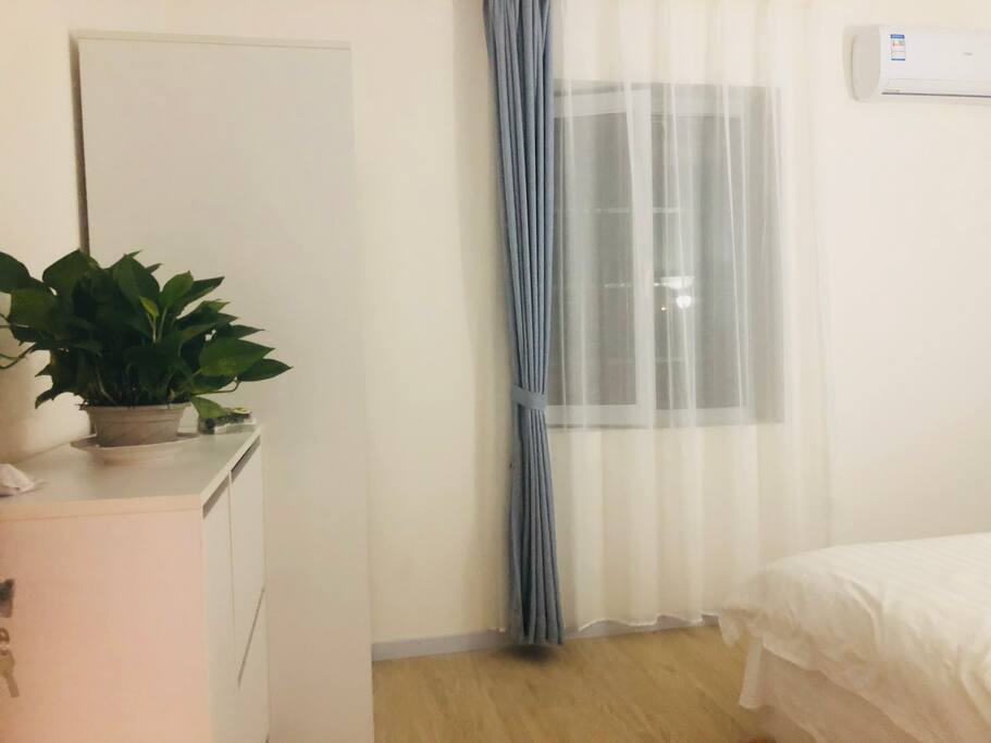 卧室Bedroom
