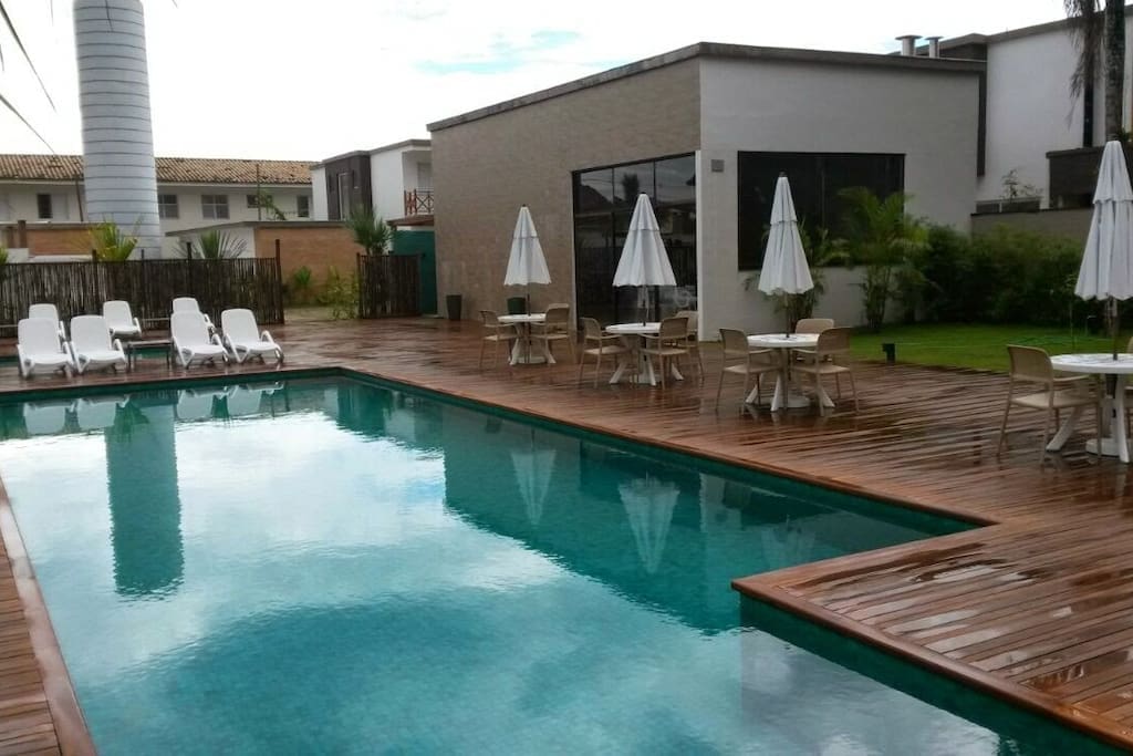 piscina - condominio
