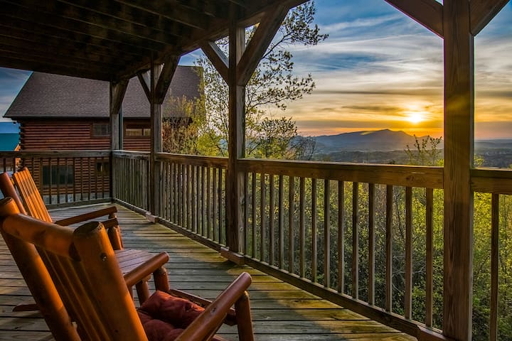 AmazingView#Dollywood#Gatlinburg#Sunset#SmokyMT