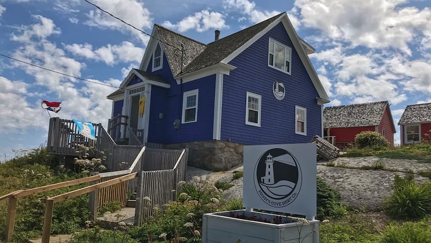 Airbnb Peggys Cove Vacation Rentals Places To Stay Nova