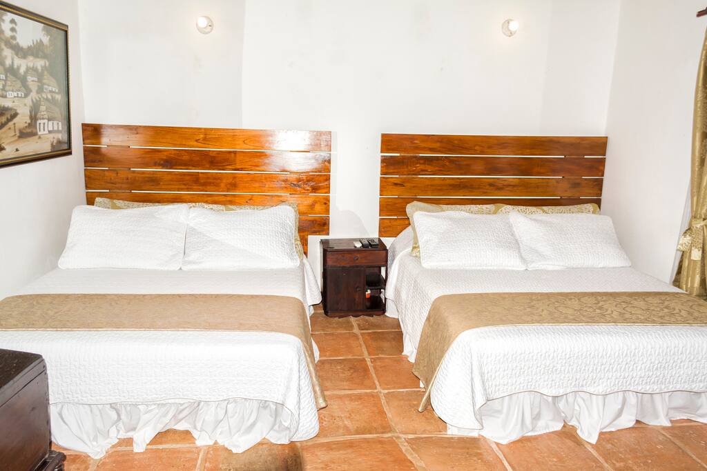 habitacion dos camas dobles max 4 personas 140.000