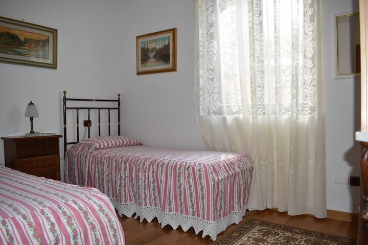 Camera da letto 2