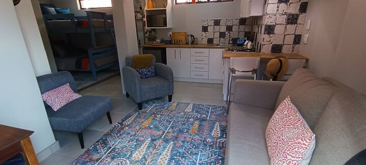 Misty Mountain Family Unit - Pet Friendly - Bloemfontein