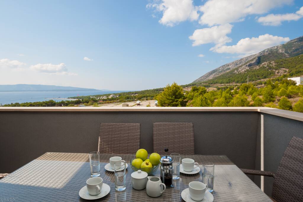 mountain&sea view