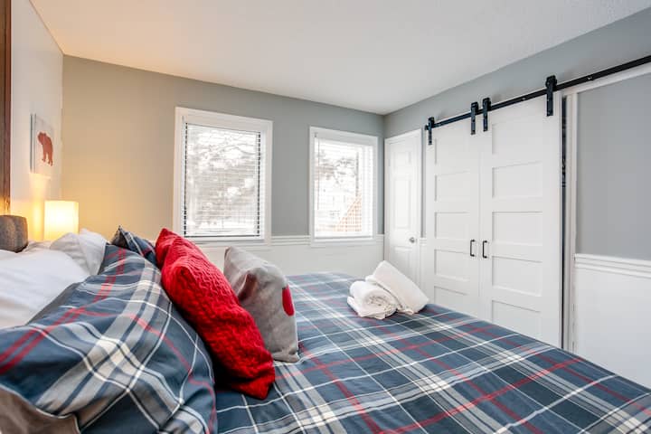 Separate bedroom with KING bed!