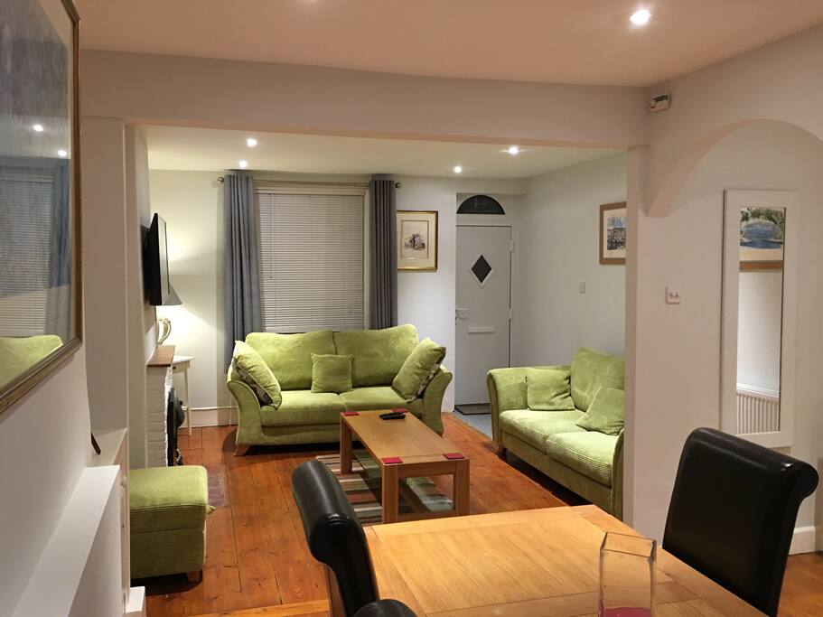 Down lighting 4K sky TV plus Internet
