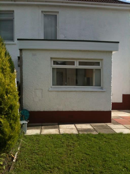 Kitchen/Back Garden