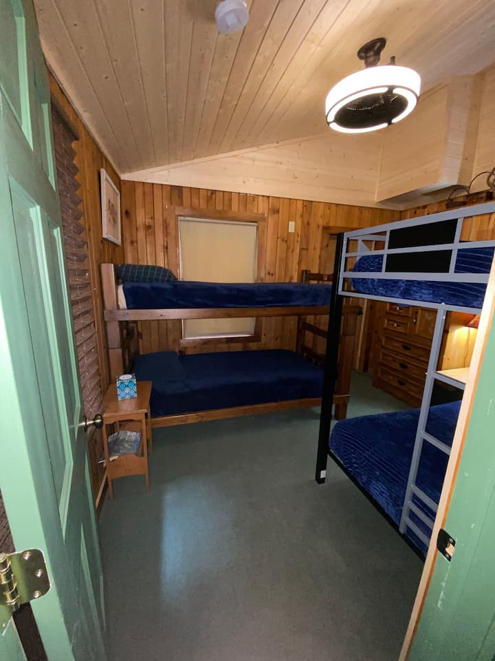 საძინებელი 2