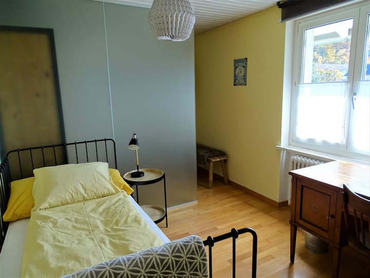 AMANECER: vista desde la entrada a la habitación