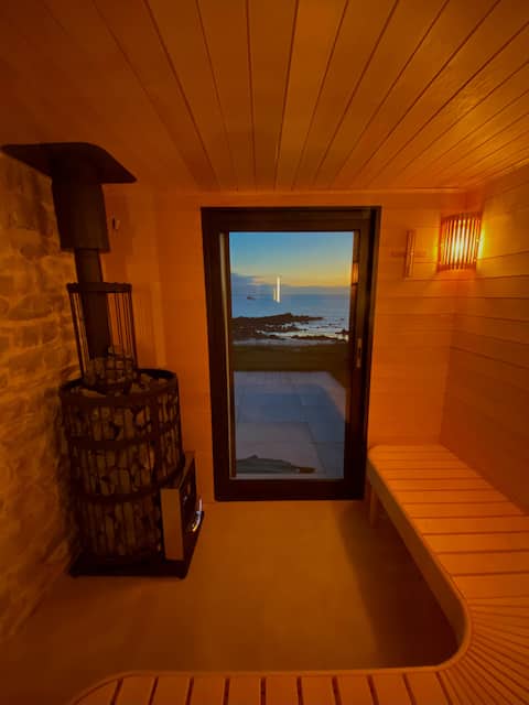 Villa Les Mouettes sea view, SAUNA, beach access