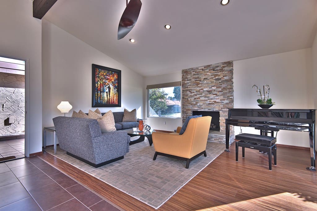 LIVING ROOM WITH FIREPLACE
