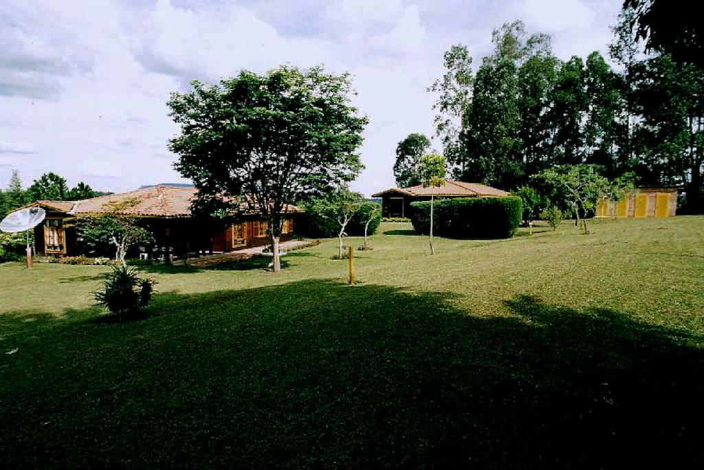 Lindo paisagem natural com área verde de 5,200 m2