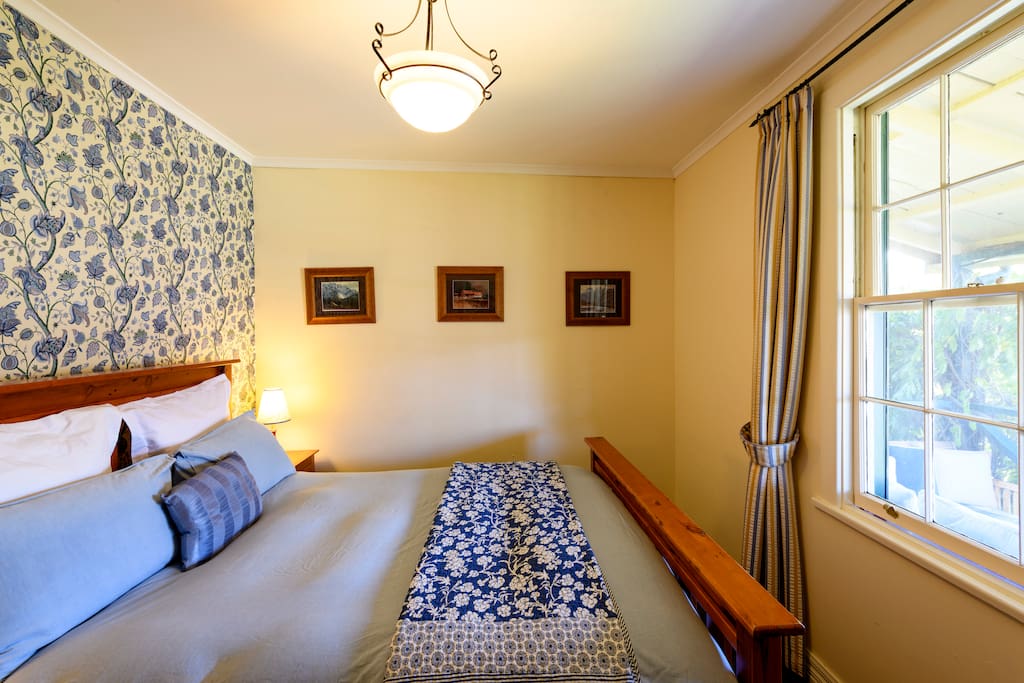Heritage Queen room - there are 2