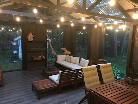 "Cottage Home On The River" 1 Bedroom