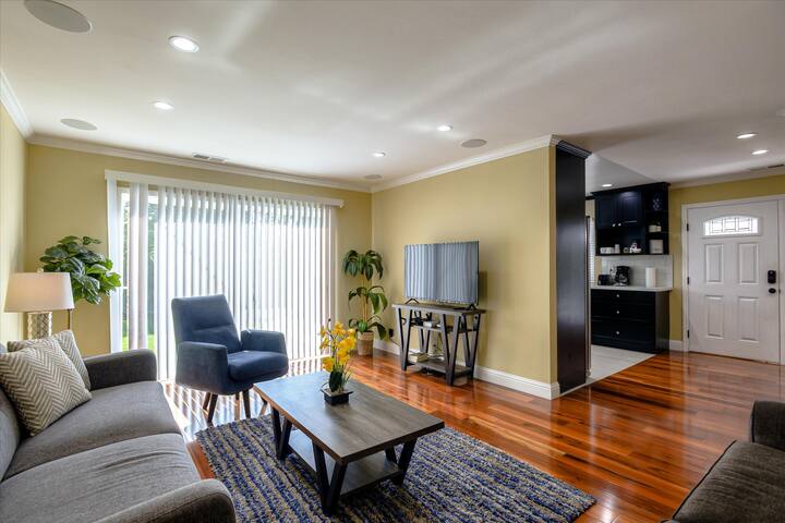 1) Entire House/ADU near Downtown Mountain View gallery image 5