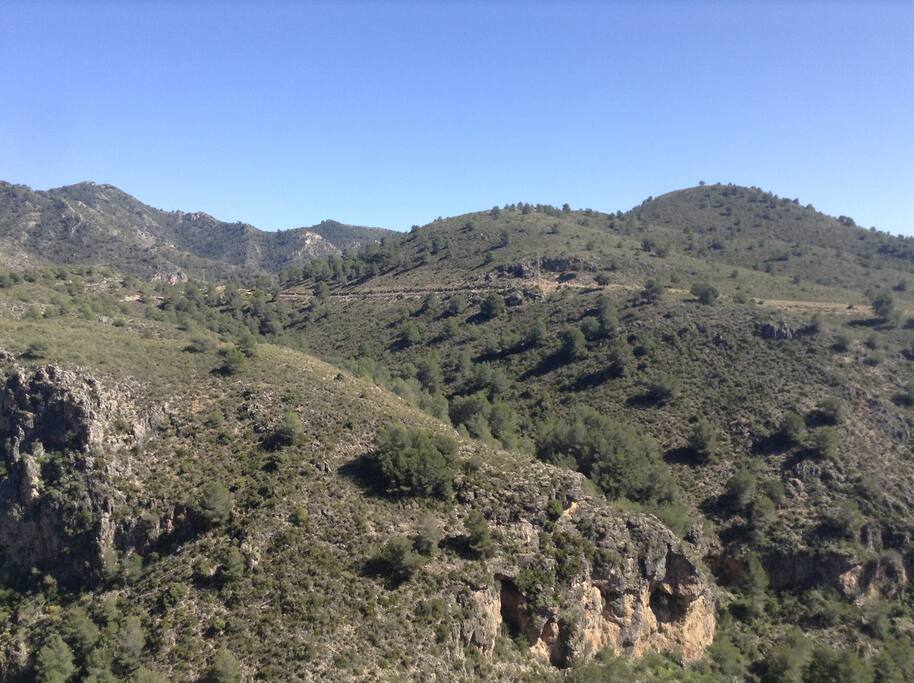 Frigiliana has spectacular coastal and countryside views. This looks out to Cruz de Pinto.