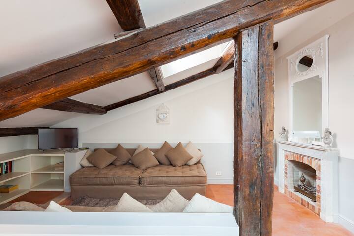 Art Retreat Home terrace – Spanish Steps – DdG gallery image 5