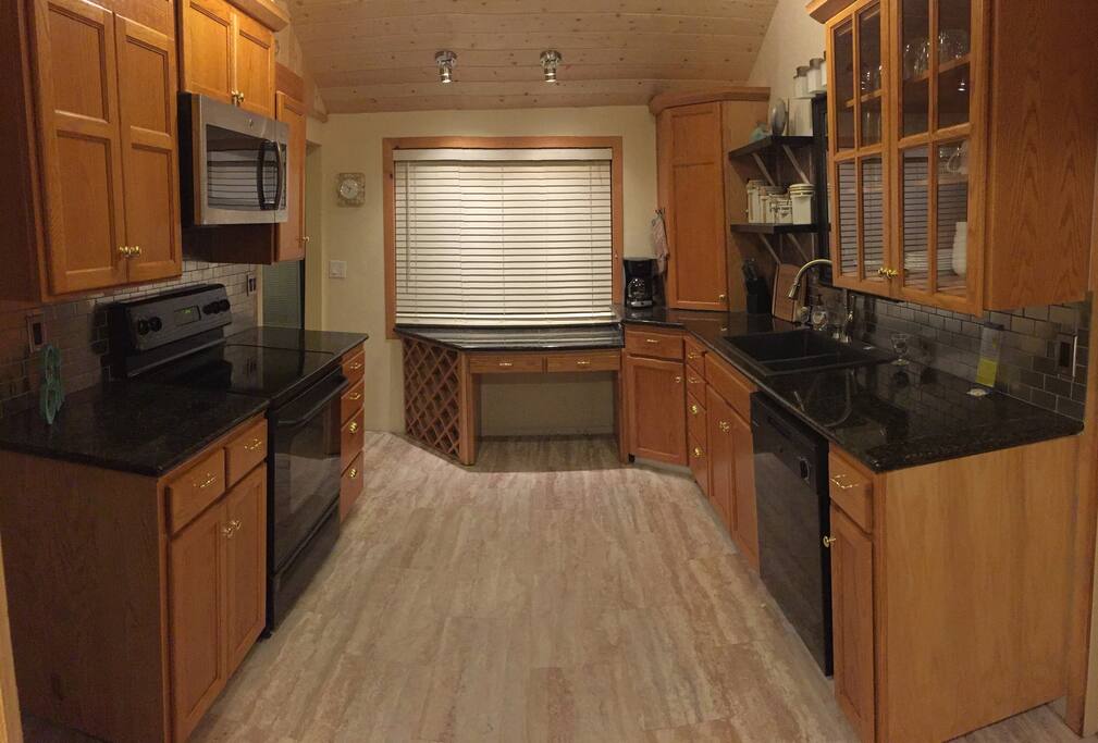 Fully equipped kitchen