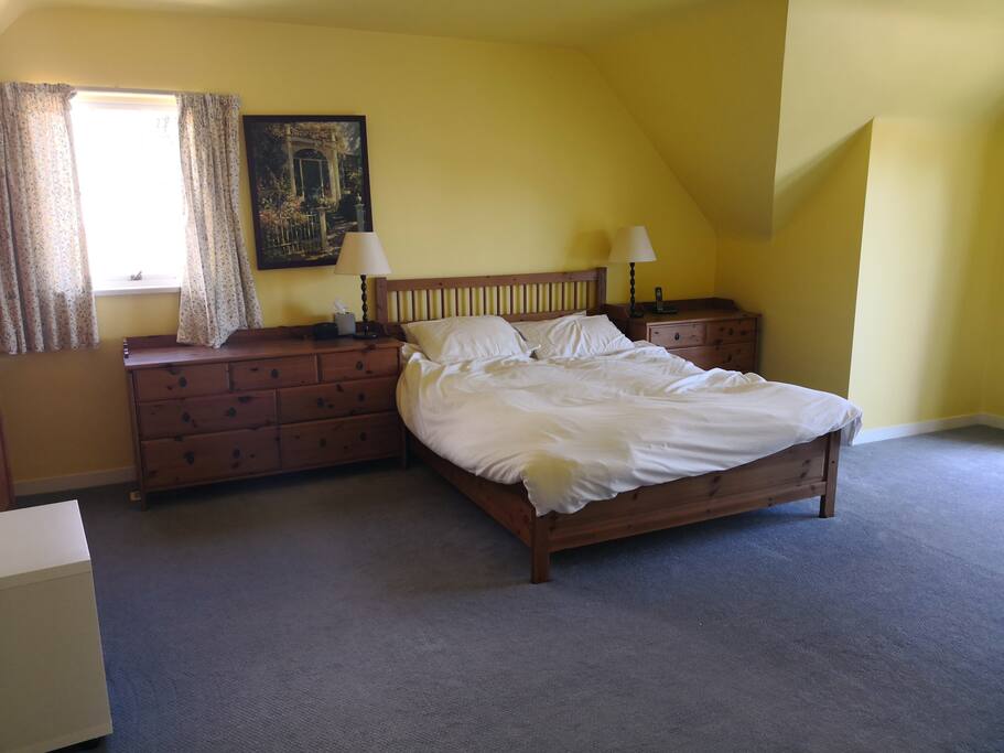 Master bedroom queen size bed
