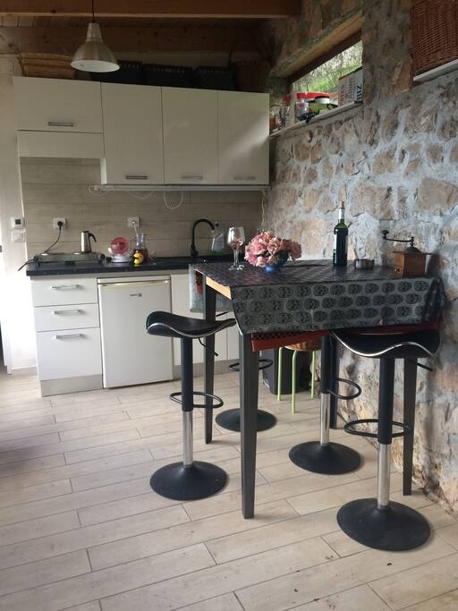 Kitchen and donning room