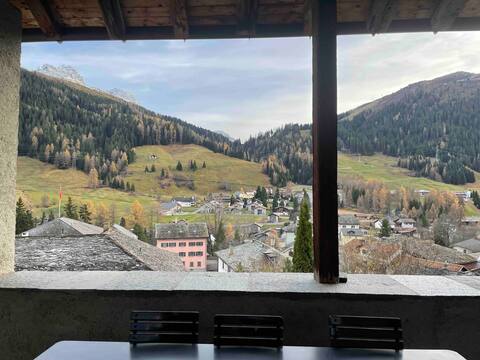 Chalet 4 Bedroom with hot tube in  Splügen