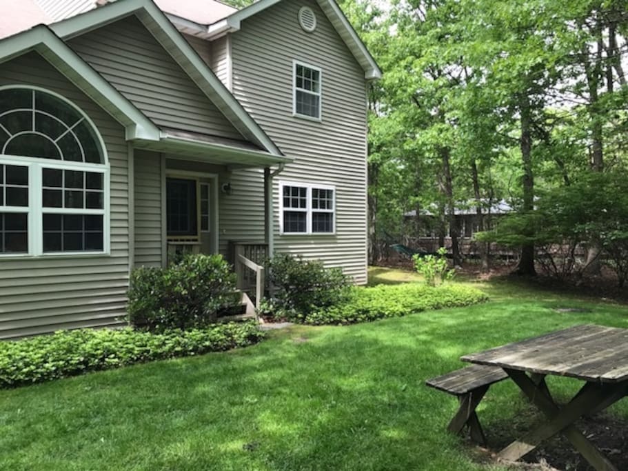 Even the front yard is quiet