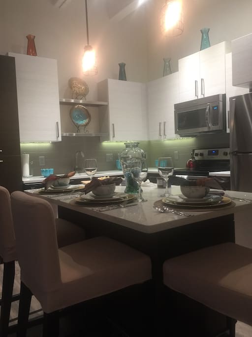 Preparing great meals in this kitchen will be a cinch. Whether you are a trained chef or a novice; knowing that beautiful pots and pans, gorgeous stemware, decorative plates that can be used as often as you like and everything needful for your meal; are simply within your reach.
