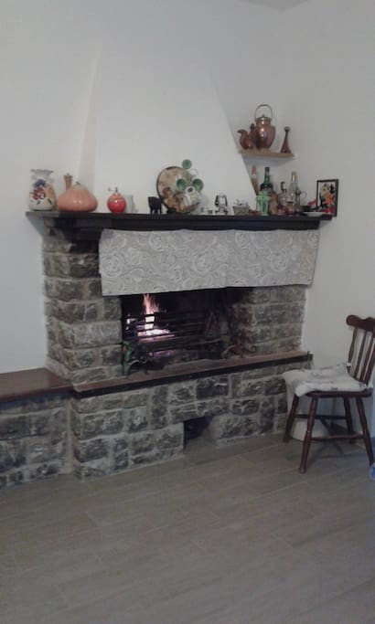 Caminetto Sala da Pranzo
