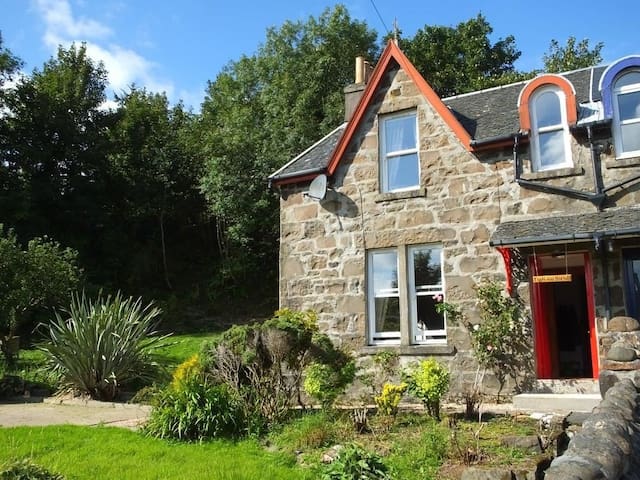 Airbnb Clachan Seil Vacation Rentals Places To Stay