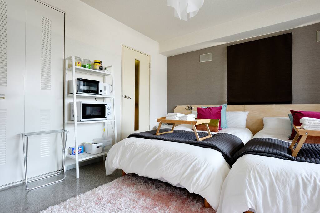 2 semidoublesids beds