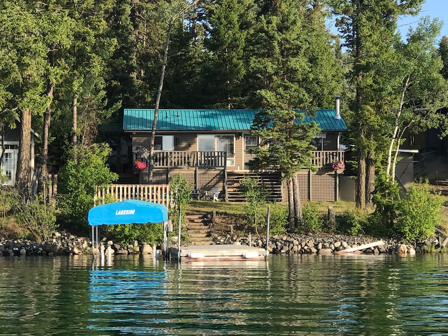 Green Lake Waterfront Family Cottage Cottages for Rent in 70 Mile
