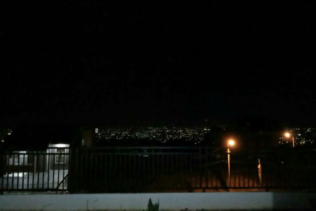 Pemandangan malam