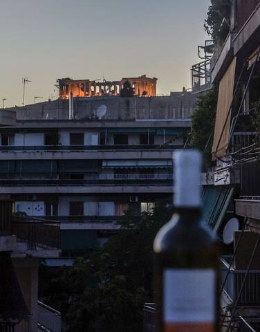 Loft with Acropolis view in the heart of Athens gallery image 5