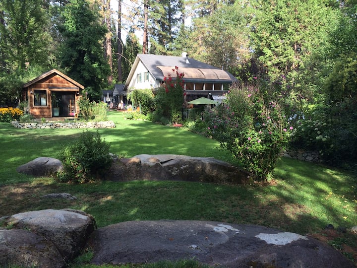 A Lovely, Expansive Nevada City Home to gather... Houses for Rent in
