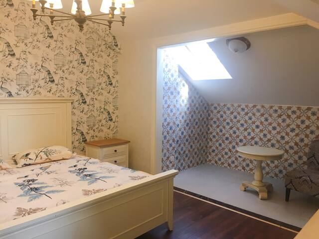 Exclusively enjoy the entire floor of the independent space ~ American style, the railway station along the subway s8