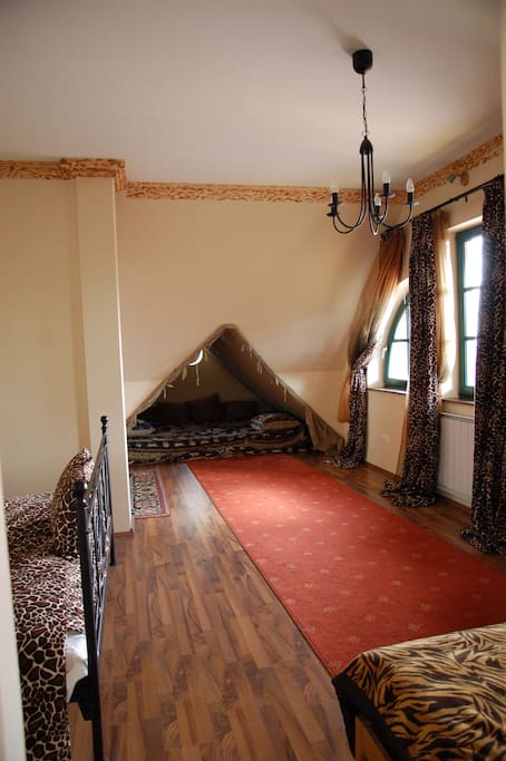 Giraffe Apartman