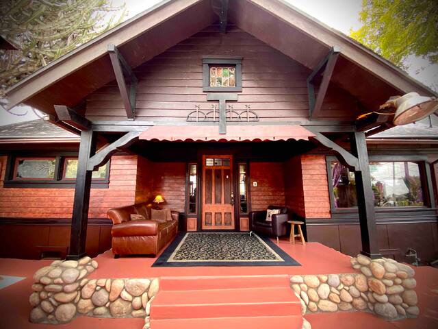 Best View in SilverLake~Spectacular 1909 Craftsman
