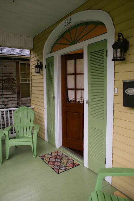 All the comforts of home awaits you for your New Orleans vacation!!