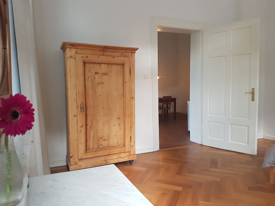 Schrank im Schlafzimmer