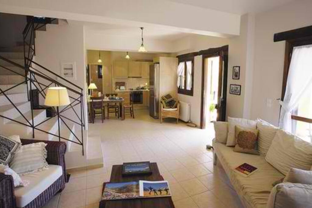 Living room to kitchen