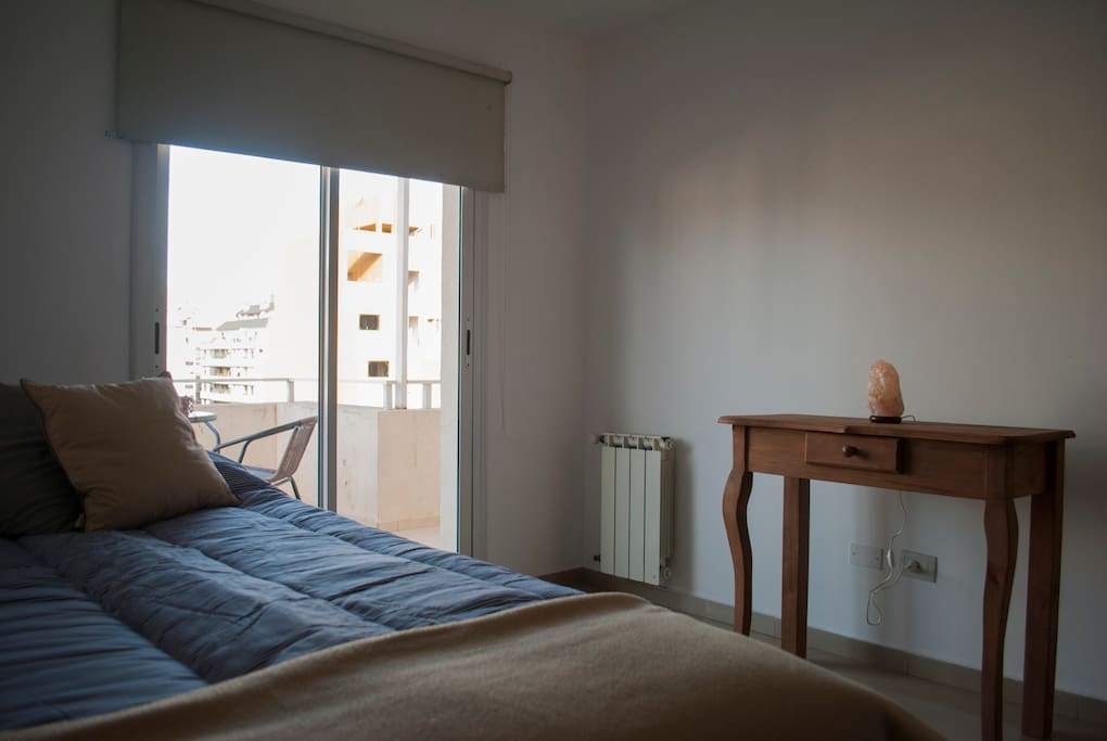 Dormitorio Este
//
East bedroom