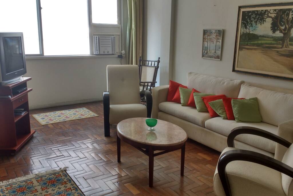 Sala de estar / Living room