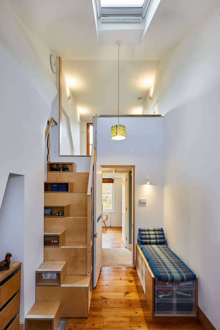 Niveli më i ulët i dhomës së gjumit mezzanine 2